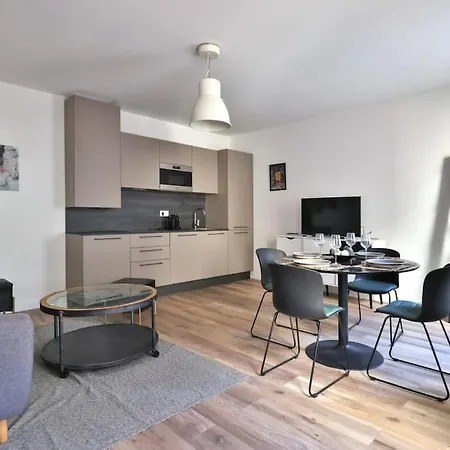 Immeuble Paul Doumer Apartment